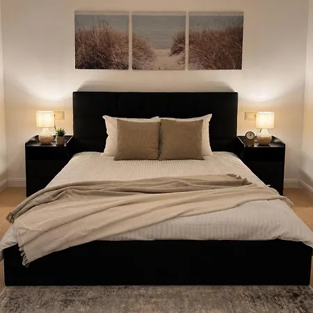 Riga Centre Stay With Balcony & Lift - 5-Min Walk To Old Town Appartement *