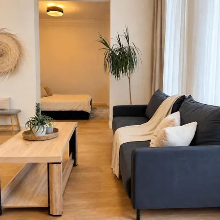 Riga Centre Stay With Balcony & Lift - 5-Min Walk To Old Town Appartement