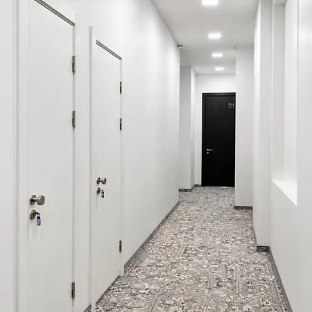 Riga Centre Stay With Balcony & Lift - 5-Min Walk To Old Town Appartement Riga